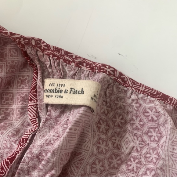 Abercrombie and Fitch Printed Red tank top - Picture 2 of 2